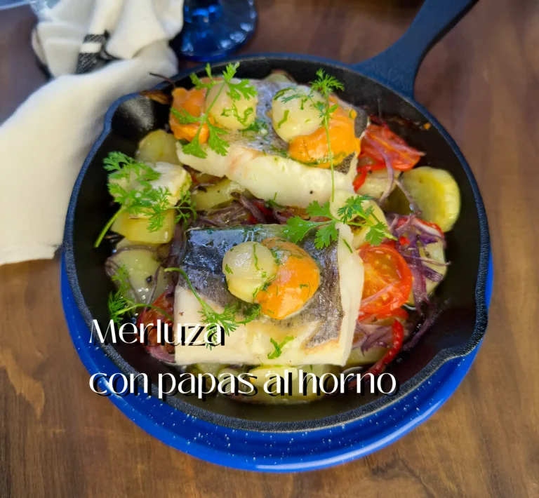 Merluza con Papas al Horno y Mantequilla de Ostiones